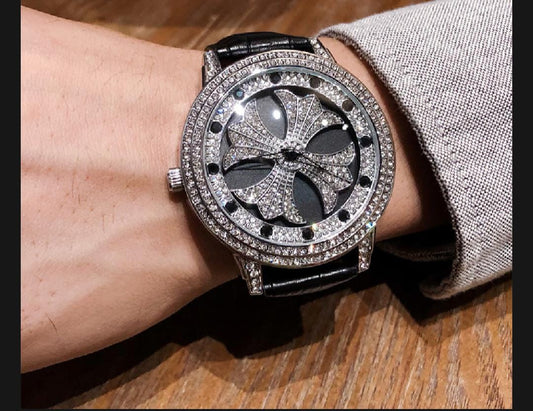 New Luxurious Design Watch for Men & Women  Unisex Watch  Quartz  New Luxury Design